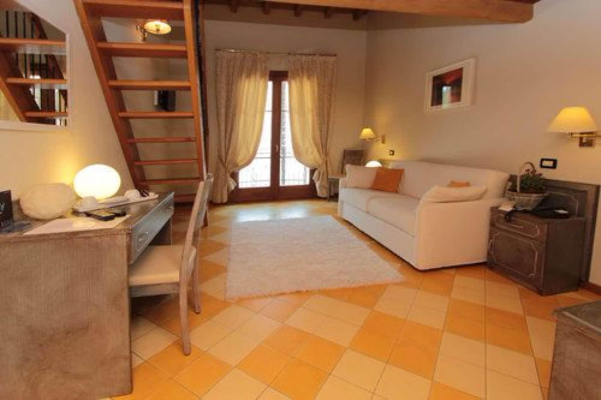 Hotel Villa Maria Au Lac - Estella Hotels Italia トスコラーノ・マデルノ エクステリア 写真