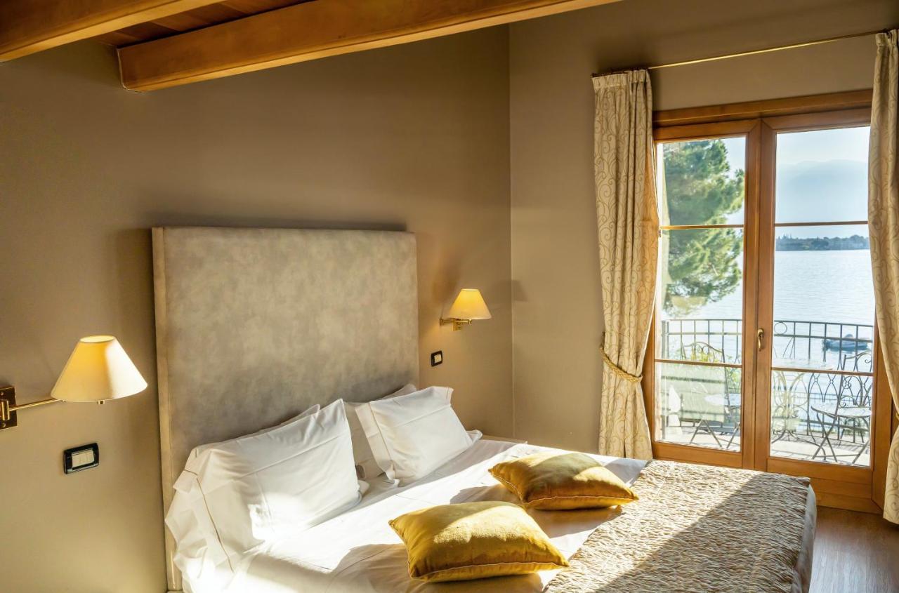 Hotel Villa Maria Au Lac - Estella Hotels Italia トスコラーノ・マデルノ エクステリア 写真