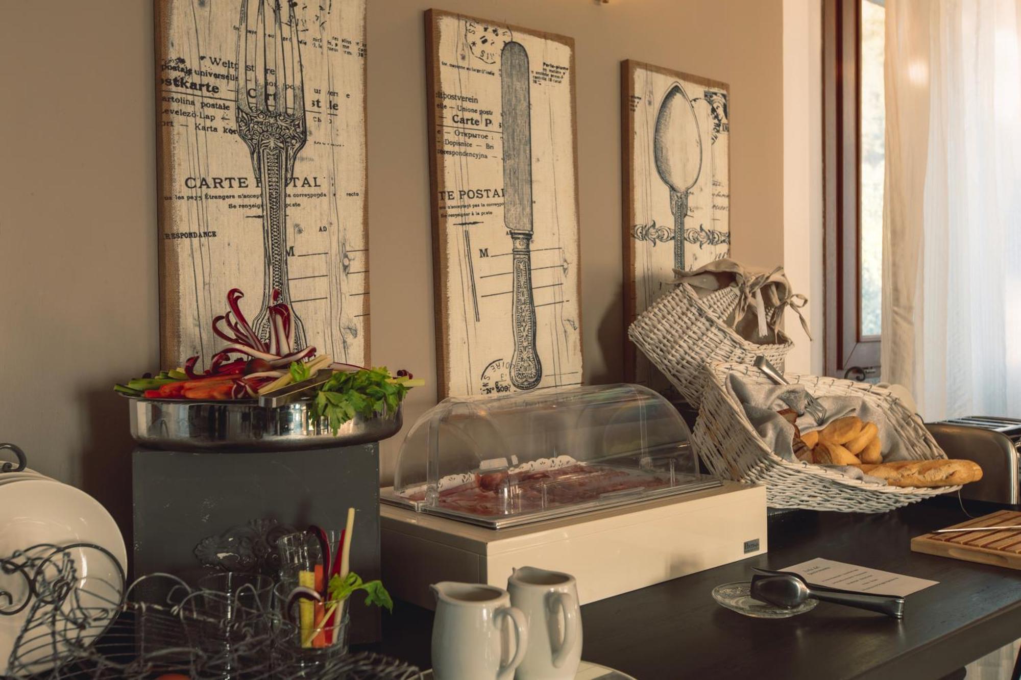 Hotel Villa Maria Au Lac - Estella Hotels Italia トスコラーノ・マデルノ エクステリア 写真