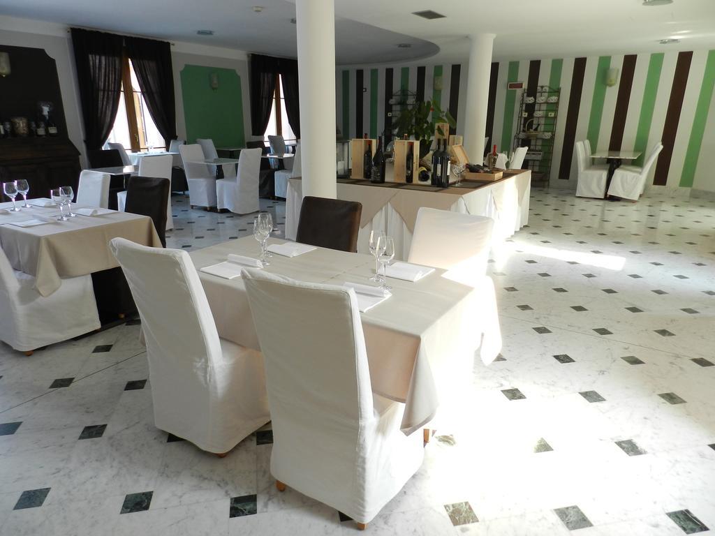 Hotel Villa Maria Au Lac - Estella Hotels Italia トスコラーノ・マデルノ エクステリア 写真